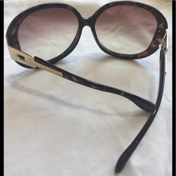 Marc by MARC JACOBS oversized vintage sunglasses ? with case main image 12